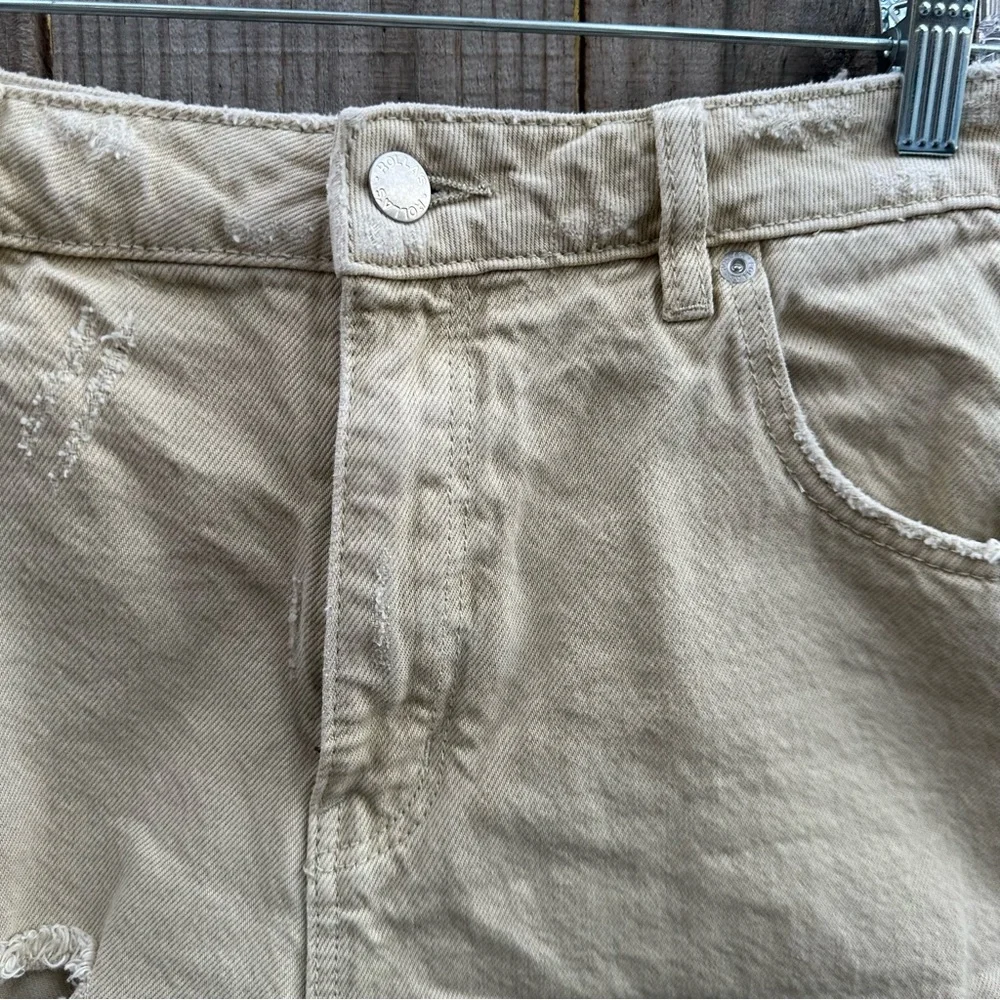 ROLLA’S Dusters Distressed Denim High Rise Slim Shorts Layla Stone Size 28 GUC